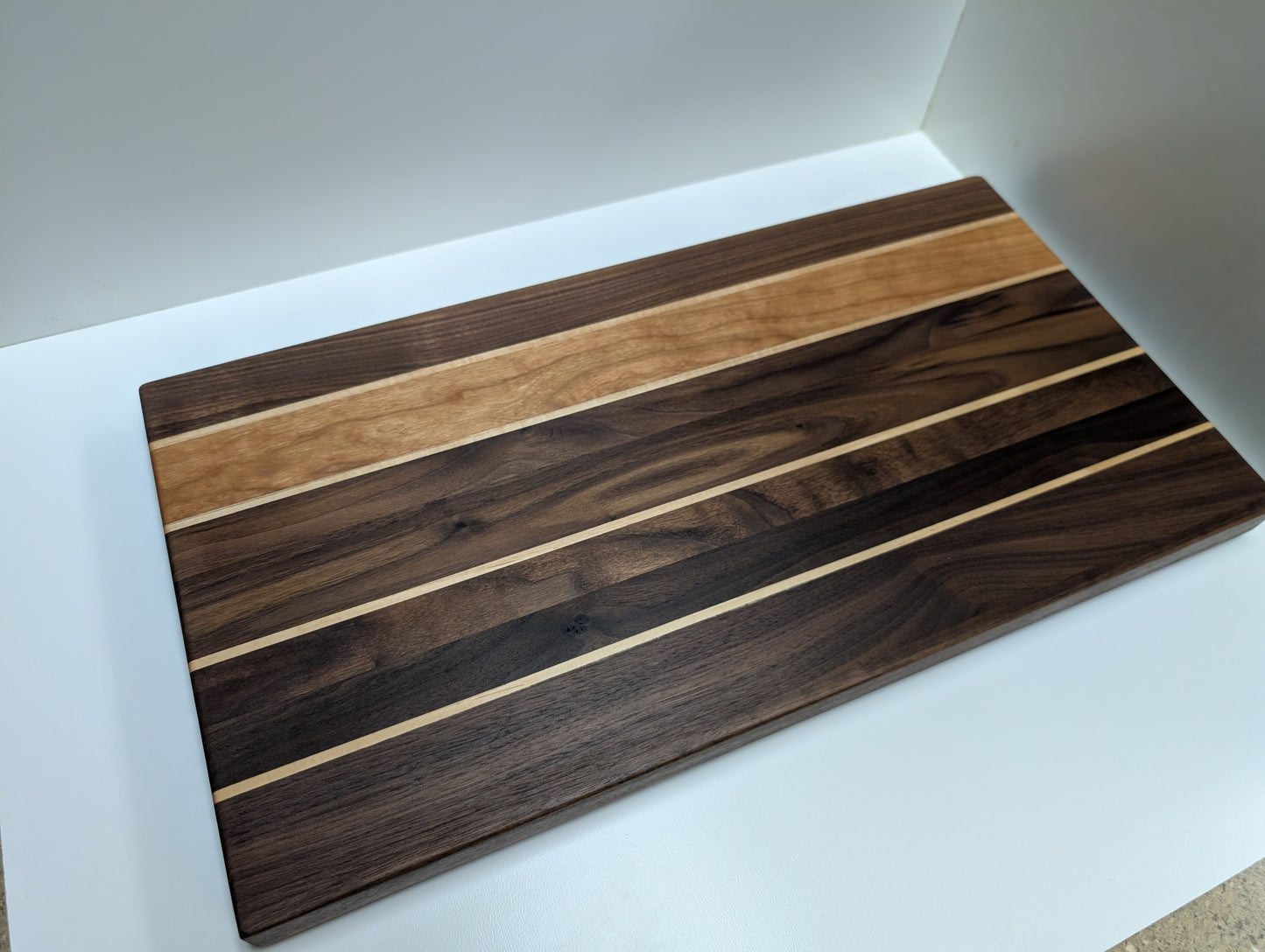 The Axis Cutting Board