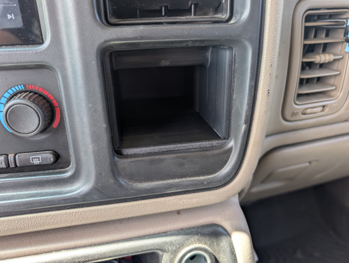 99-06 Chevy GMC Silverado Sierra Cubby Insert